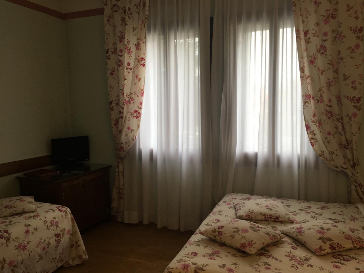Hotel Alla Busa Noventa Vicentina Exteriör bild